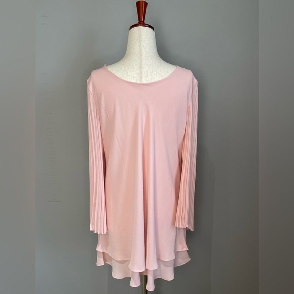 Laurie Felt Tulip Hem Blouse Size M Blush Powder Pink Pleated Sleeves Reversible - Picture 4 of 14
